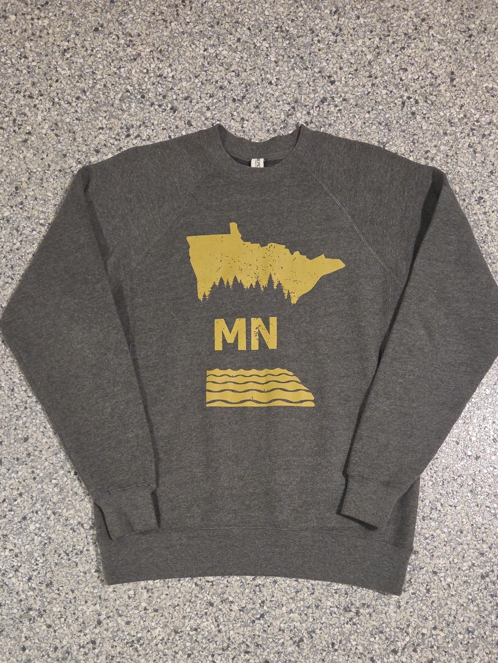 Local Boutique Minnesota Crewneck Sweatshirt Size XS